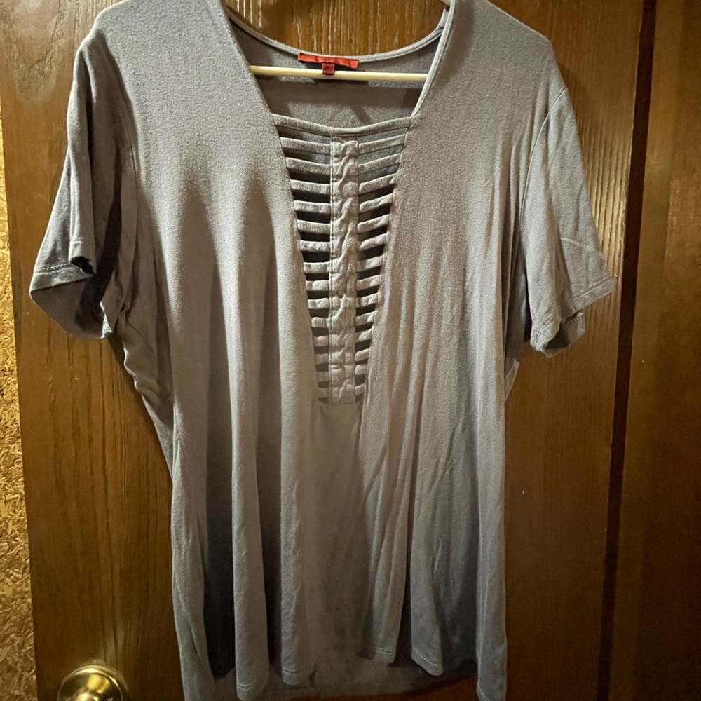 BKE Gray Short Sleeve Cut Out T-Shirt